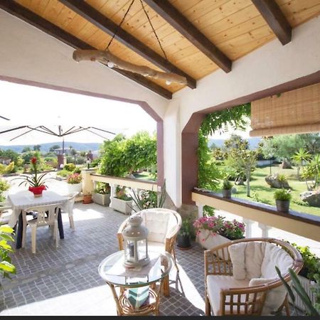 הוילה Canaglia Casa Vacanze La Guzzetta Ranch מראה חיצוני תמונה