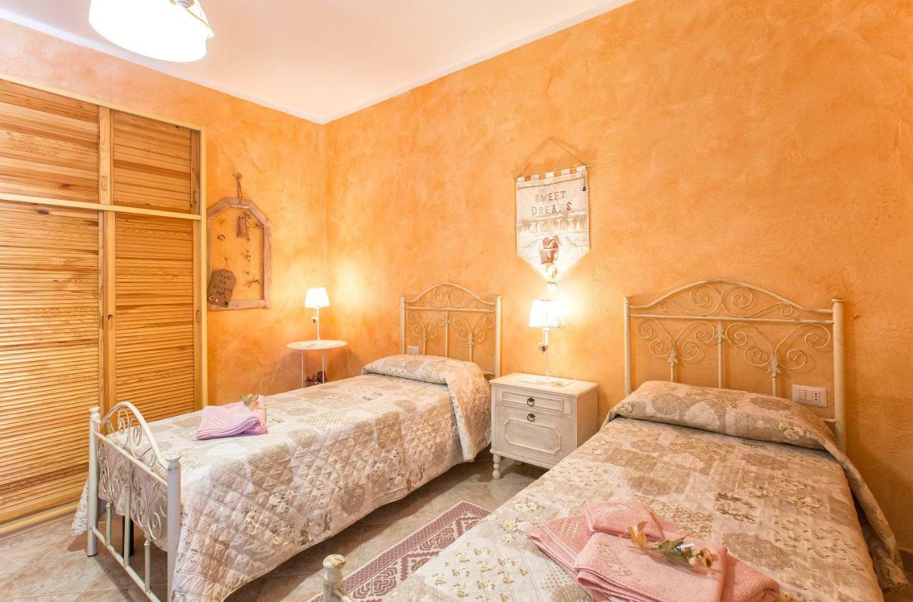 הוילה Canaglia Casa Vacanze La Guzzetta Ranch מראה חיצוני תמונה