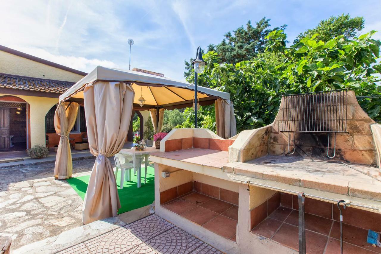 הוילה Canaglia Casa Vacanze La Guzzetta Ranch מראה חיצוני תמונה